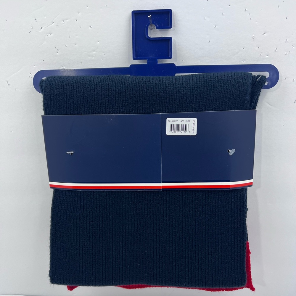 TOMMY HILFIGER WARM HAT & SCARF SET, NAVY BLUE WITH RED ACCENT,UNISEX, ONE SIZE - Picture 2 of 15